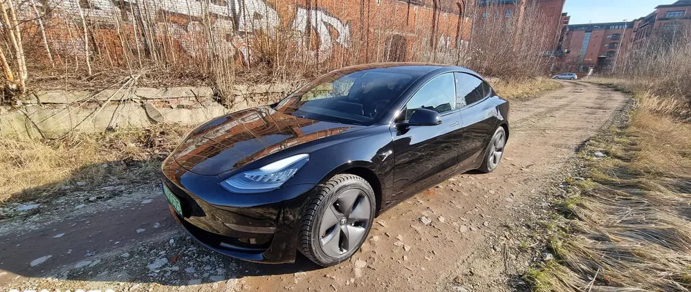 tesla model 3 łódź Tesla Model 3 cena 90000 przebieg: 83400, rok produkcji 2019 z Łódź